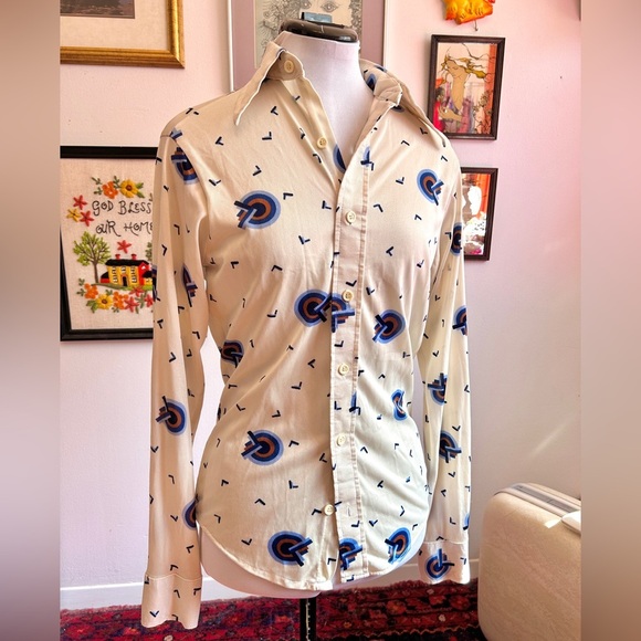 Vintage 1970s Dagger Collar Disco Shirt – Geometric Print Nylon - Picture 1 of 10